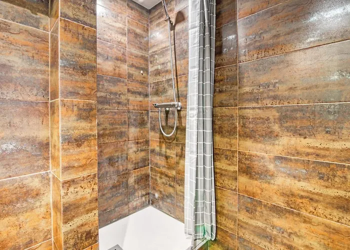 Cozy Penthouse, 20 Min To Downtown, Alcala Norte